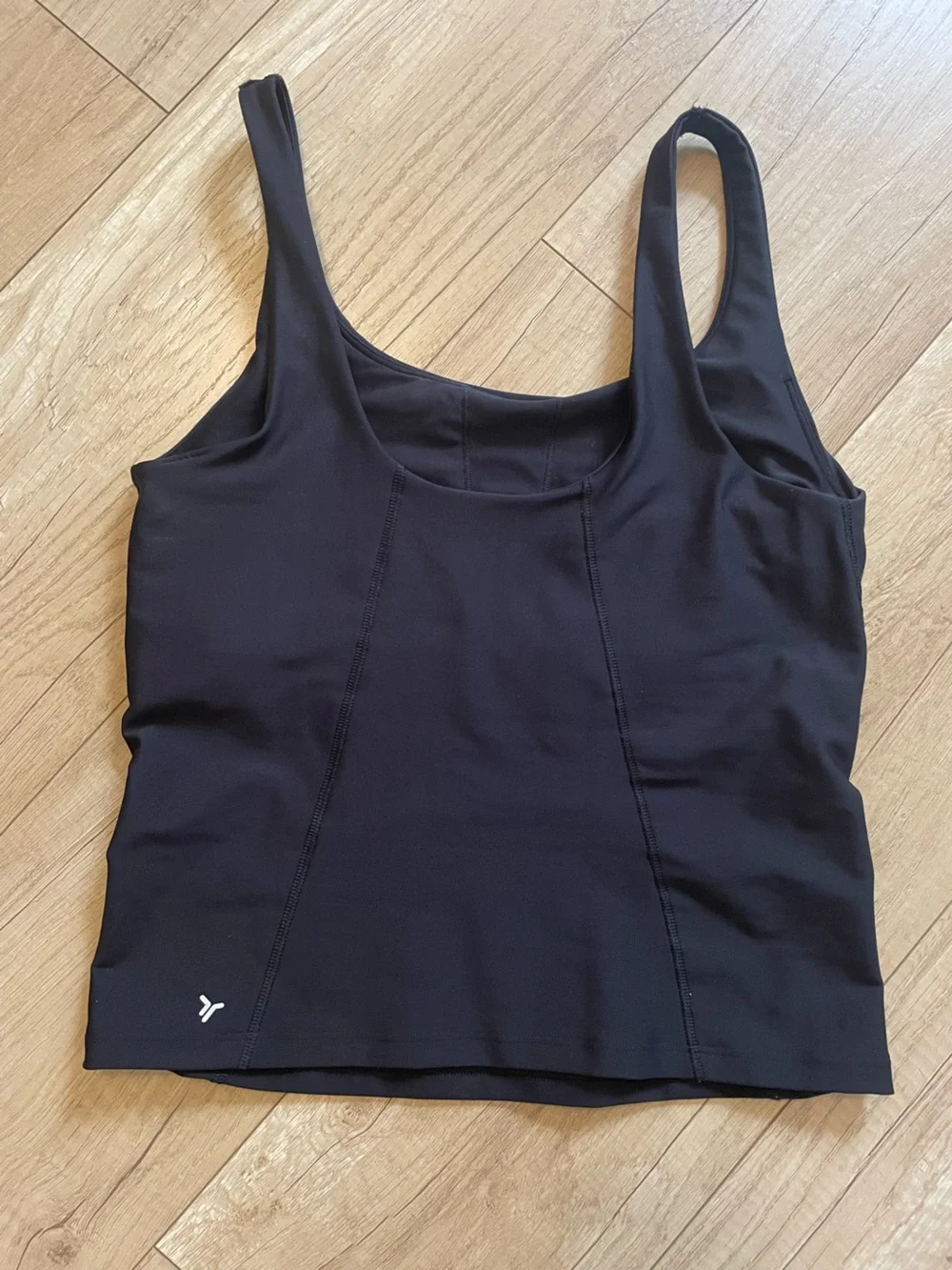 Old Navy Black Exercise Tank - Picture 2 of 4